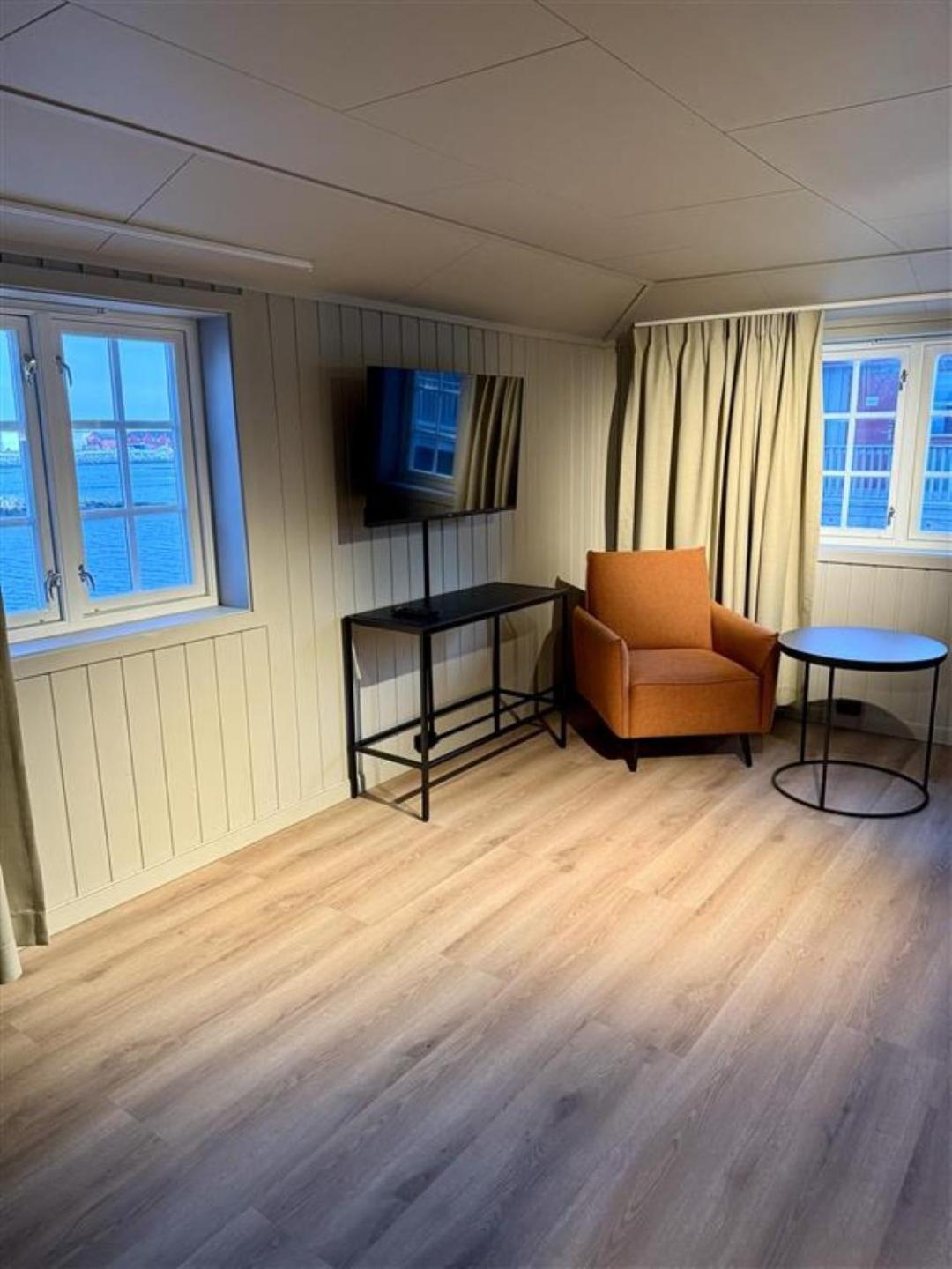 Gronnbuene Rorbu Hotel Andenes Buitenkant foto