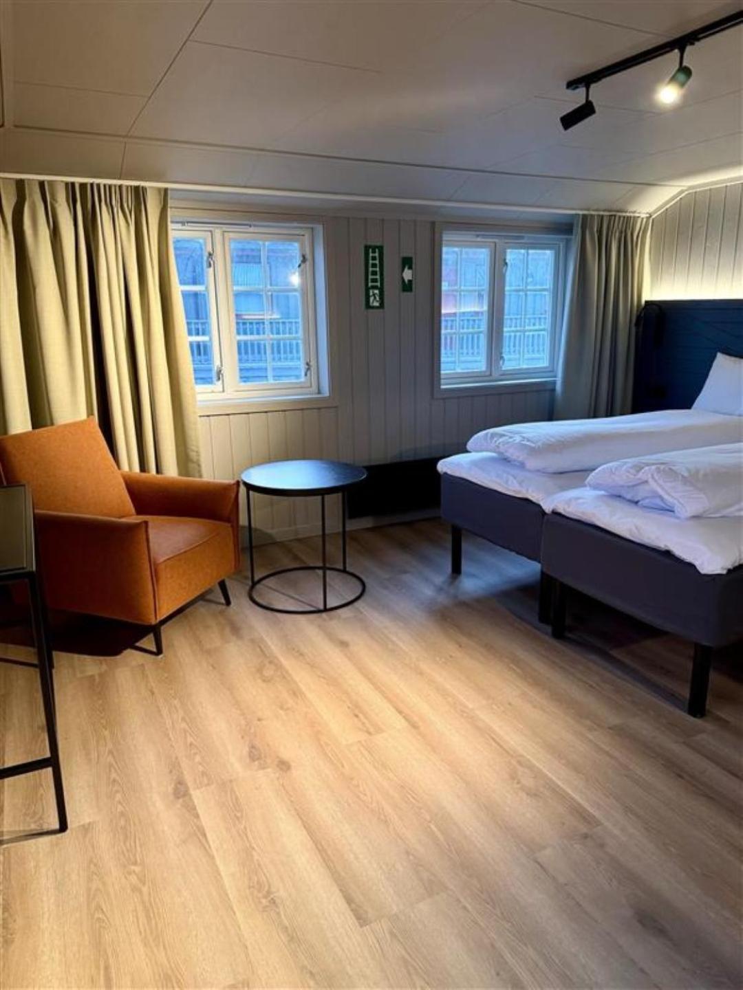 Gronnbuene Rorbu Hotel Andenes Buitenkant foto